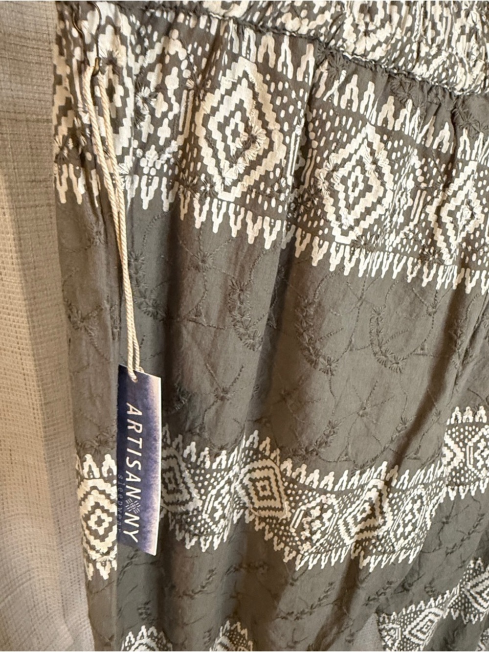 Artisan Ny Olive and White Geometric Pajama pants - Picture 4 of 7